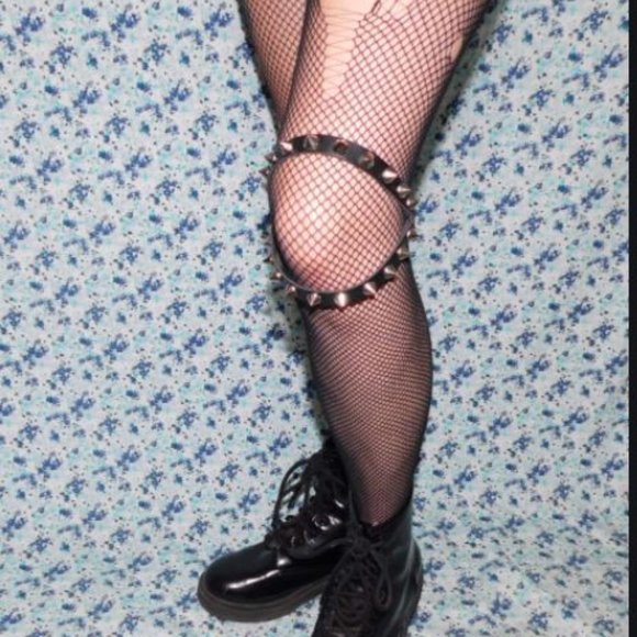 *New* Spiked Knee Adjustable Garter Leg Harness - Picture 3 of 5